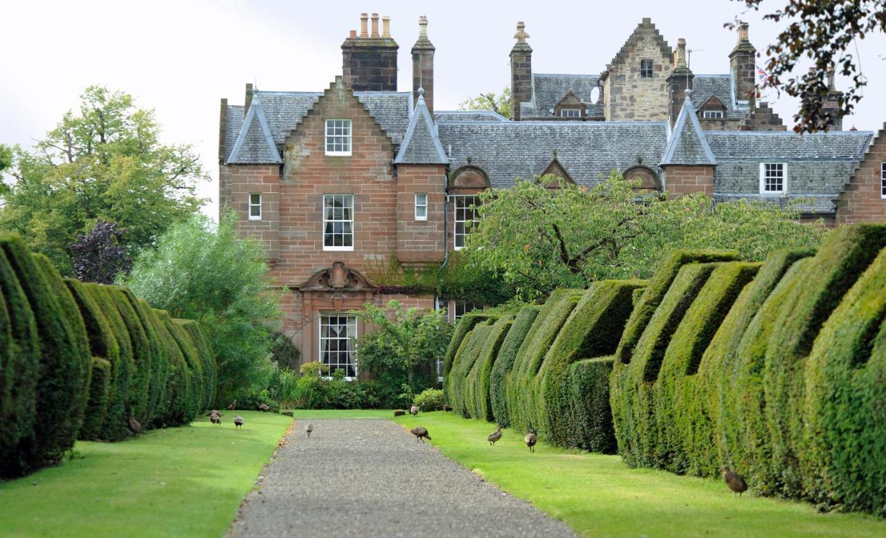 Carnell Country Estate & Holiday Cottages In Ayrshire Hurlford Exterior foto
